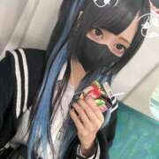 ヒメ日記 2025/12/19 00:22 投稿 頼都えるる 全裸美女からのカゲキな誘惑