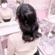 みく 本日17時から出勤します♡ エロティックマッサージ 新橋