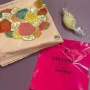 ヒメ日記 2025/12/31 16:03 投稿 しほみ もしも素敵な妻が指輪をはずしたら・・・カーラ