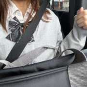 朝比奈りり【優等生】 出勤しました！ 素人専門キラキラ学園