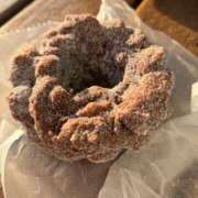 杏【あん】 ミスドNo. 1❤️ La Rouge(中津)