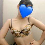 愛原とあ ムーンパティオ752のお兄さん 全裸にされた女たちor欲しがり痴漢電車