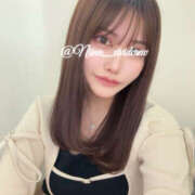 にいな います🙂‍↕️✨ VIVID CREW Pink Party Paradise