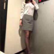 早乙女　しずか 👀 OLピンクコレクション