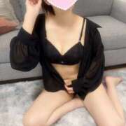 ふみの 24日から 逢って30秒で即尺