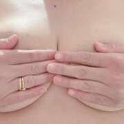 ヒメ日記 2026/04/15 08:30 投稿 りさ 俺のヤバい妻。(谷九)