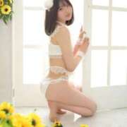 ゆあな 今日も🙌🏻 The White