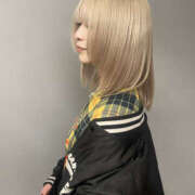 みどり イメチェン💁🏼‍♀️ 中目黒 2shot♥Lounge