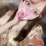 すずり 年内の出勤予定🍡🌸 風神会館新宿店