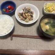 小嶺 麗奈 今日の夕ご飯🌆 熟女・人妻マダム宮殿