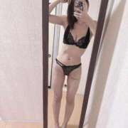 ヒメ日記 2026/01/02 13:05 投稿 ナギ(綺麗系美女) ペロ×2キャンディ