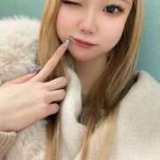 瑠璃川める 次回出勤✨️ Finemotion