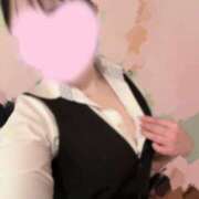 清衣 詩織 三連休🧸 プルプルオフィスディーバ