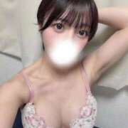 つき 急遽ですが🤍 E+アイドルスクール新宿・歌舞伎町店