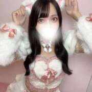 つき 出勤しました🤍 E+アイドルスクール新宿・歌舞伎町店
