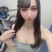 瑞西　にいな 今日少し大胆にしてみた🤍 OL精薬