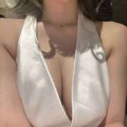 りつ やっほー！！ 神田エマニエル