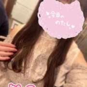 よしの 急遽、明日出勤します♡♡ 熟女の風俗最終章 新宿店
