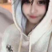 ゆか 明日も9:00〜17:00でいます🌷 ソープランド AQUA（アクア）