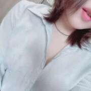 【G】神崎ゆら 見えそうで見えないって… ウルトラセレブリティ