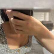 ゆん おはにゃん‼️ The White