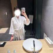 ヒメ日記 2026/04/16 12:35 投稿 荻野れいか MIRAI TOKYO 六本木店