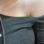 もえな 出勤しました🤍 リアル難波店