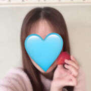 白石ゆいか ご近所さんから頂いた苺🩵 地元女子のメンズエステ AROMA DREAM