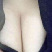 ひな 18〜いてます。 ぷるるんマダム 難波店