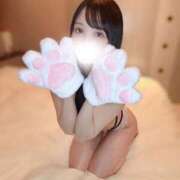 ひな ⋆* 𝑇ℎ𝑎𝑛𝑘 𝑦𝑜𝑢 ⋆* The White