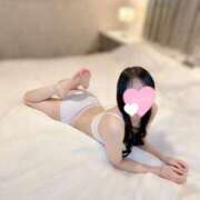 ひな 貴方がまた『会いたい』と思う女性はどんな❓👩🏻💓 The White