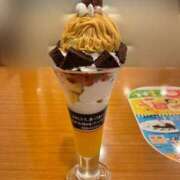みおり☆寄り添い甘々お姉さん 影山パフェでーす！！ ぽちゃぶらんか甲府店(カサブランカグループ)