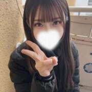 みい ぼーっとしてたら📷 見学娘