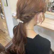 なつ 大古参、目が合いました 淫乱痴女エステ