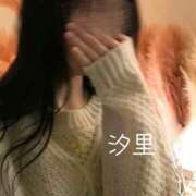 汐里-shiori- 明日は撮影...📸 品川エッセンス