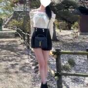 れい ピタッと//♡♡ ホワイトベル