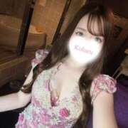 こはる　甘美なオーラを放つ美女 ありがとう♡ ROYAL FACE