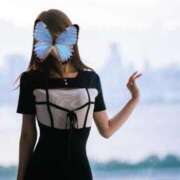 ひなの 出るまで頑張ります🦋 THE ESUTE 渋谷