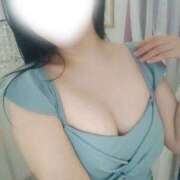 由香里(ゆかり) 本日、出勤です💐💕 人妻城 横浜本店