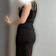 春葉あや エイプリルフール(<>..<>) マダムと紳士