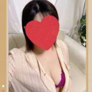 成瀬 しずね 久しぶりの雨ですね☔ こあくまな熟女たち 大塚店(KOAKUMAグループ)