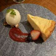 もも カフェ☕️🍰 横浜人妻花壇本店