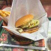 にな モスバーガー🍔 横浜・関内サンキュー