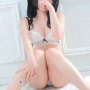 りりん 花粉とたたかいながら出勤です🌸 ぷるるん小町日本橋店