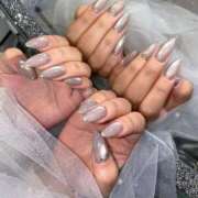 もも 揉みやすくなりました🟡 i-doll（あいどーる）