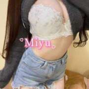 みゆ 🫧🦋見つけてくれて嬉しい🦋🫧 変態ドットコム～即尺痴女伝説