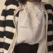 上野もね【19歳H乳未経験】 普段はカジュアルだけど♥ Club Rosa