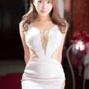 久遠あやめ 完売御礼❤️ ゴールドクイーン