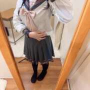 ヒメ日記 2026/05/19 14:39 投稿 姫ノ実 ひより しゃせきょっ!XX教育される制服女子たち