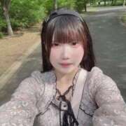 まい ネモフィラを見に行きました(･ω･)ﾉ💘 E+アイドルスクール